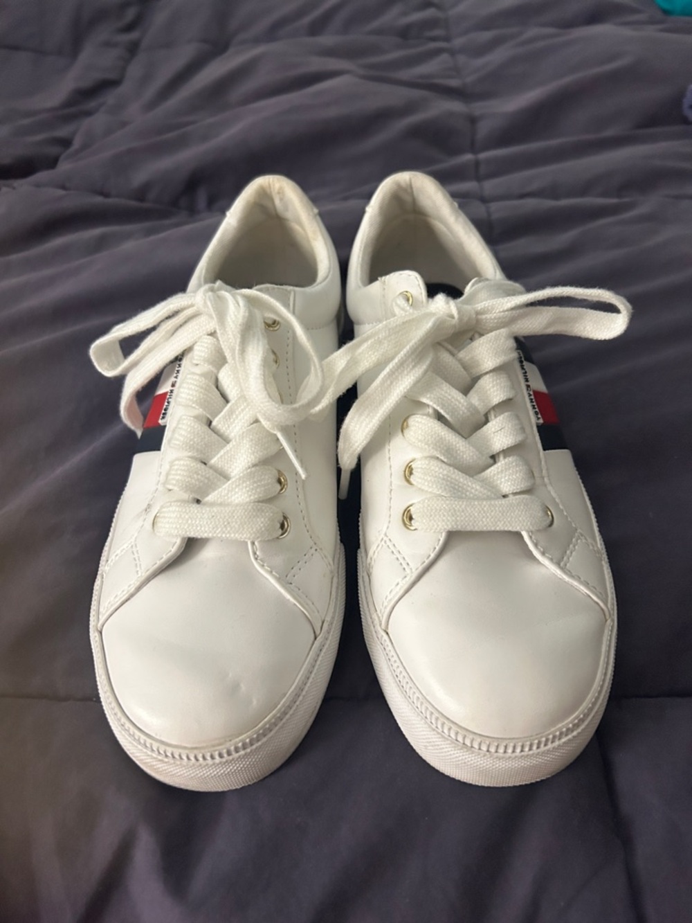 Tommy Hilfiger White Low-Top Sneakers with Navy & Red Stripe